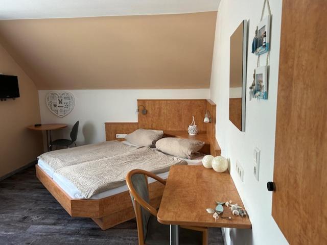 Hotel Erdmannshoehle Hasel Im Suedschwarzwald Extérieur photo